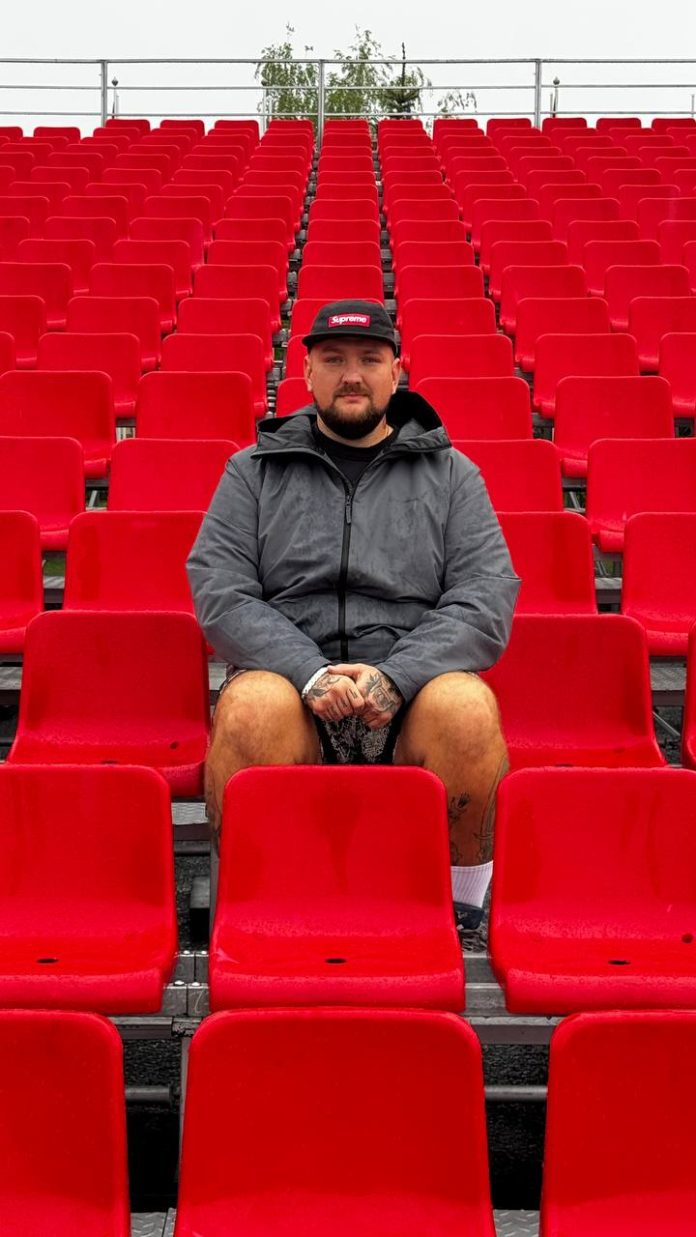 photo_5278232082431810255_y